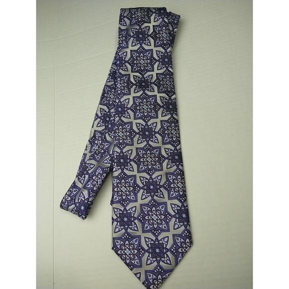 Roland S. Martin Purple Grey Geometric Designed Regular Sized Tie - Picture 1 of 10